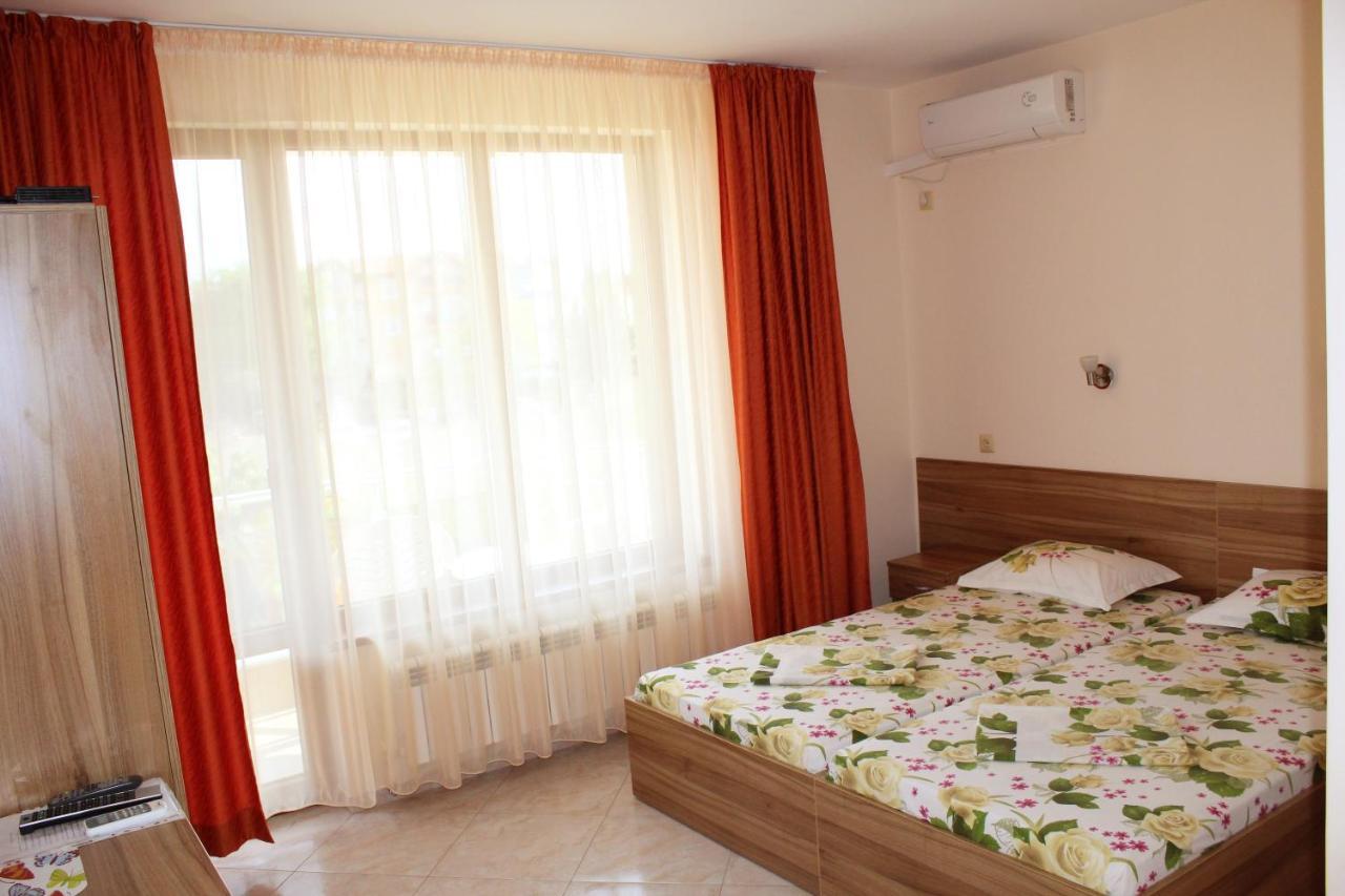 Guest House Moiata Kashta Chernomorets Ngoại thất bức ảnh
